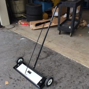 Magnet Floor Sweeper 24"